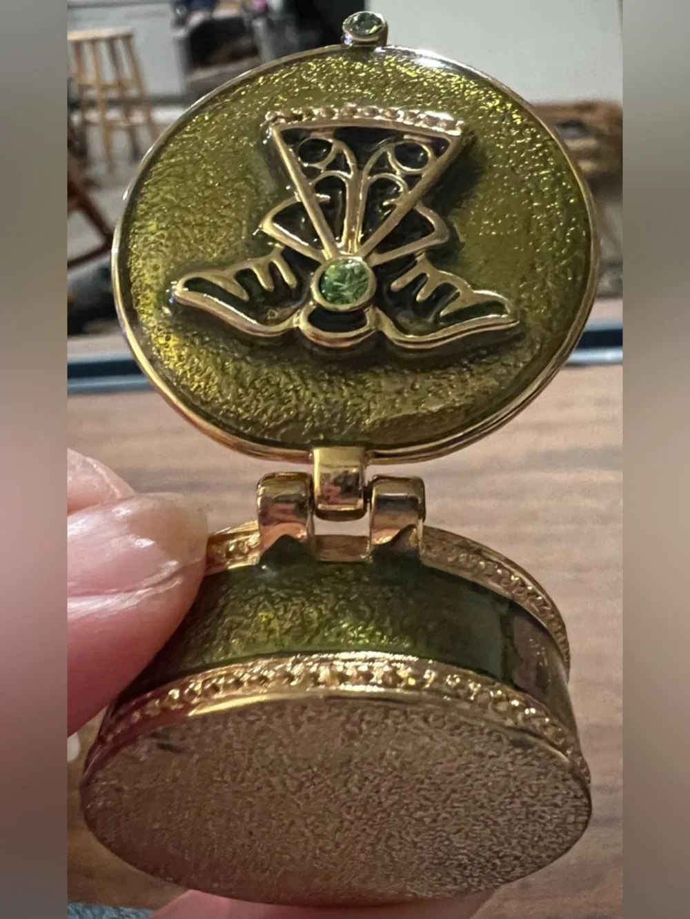 GREEN Pearlized Inlay Small Round Hinged Trinket Box w/ Angel w/Crystal Thailand